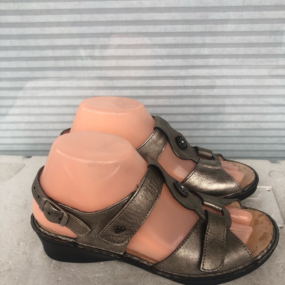 Finn Comfort Adana Women’s Metallic Gold leather sandals Size 4